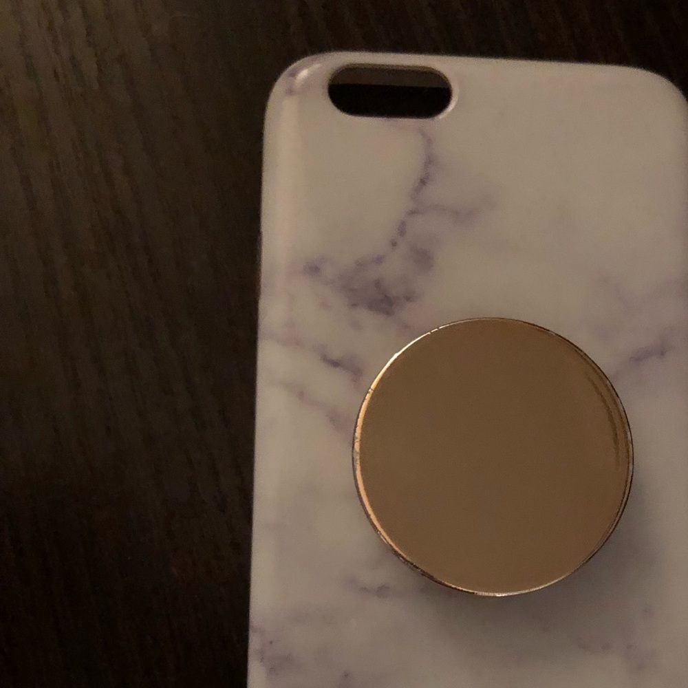 Marble phone case with pop-socket